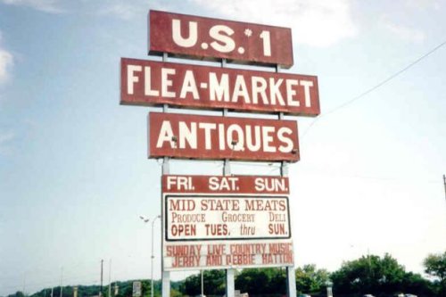What products should you sell at a flea market?